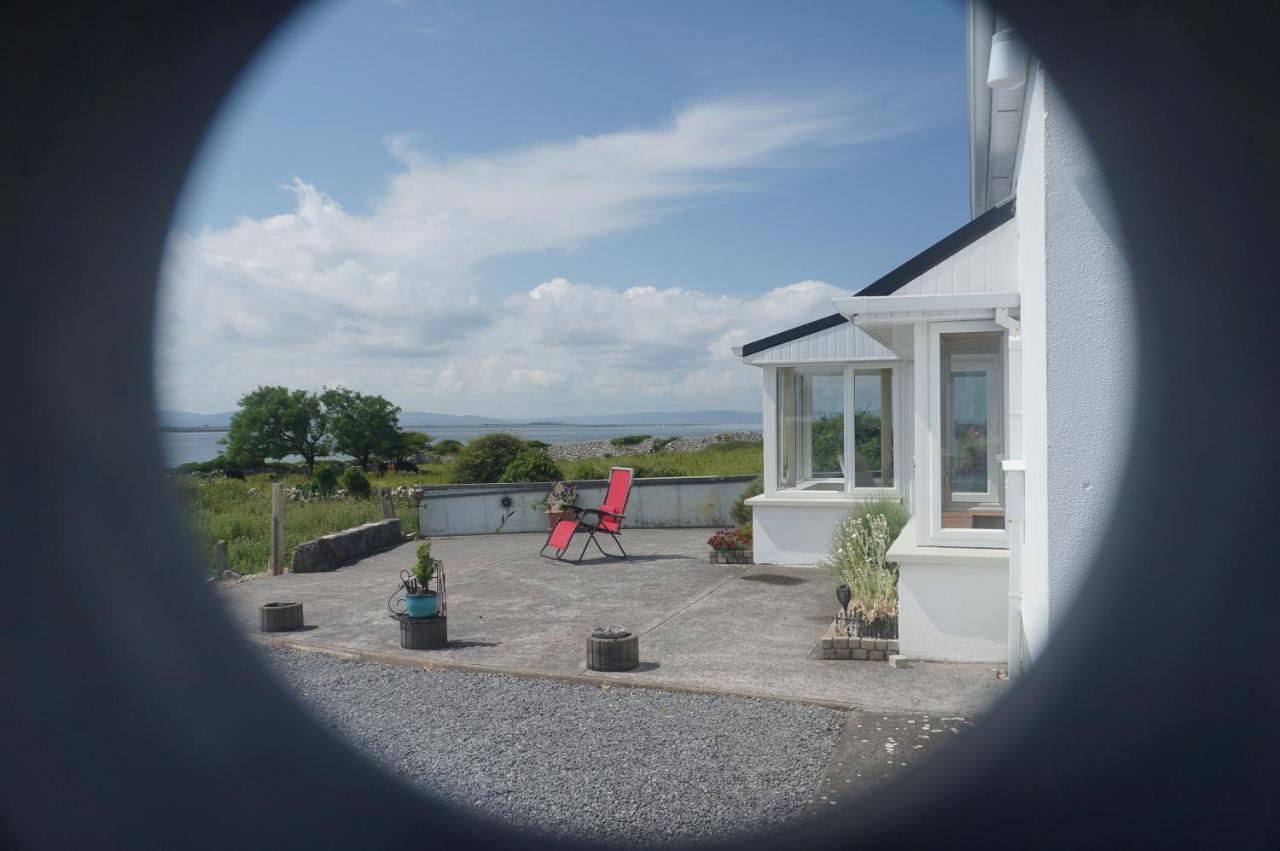 Tower Beach Galway Buitenkant foto